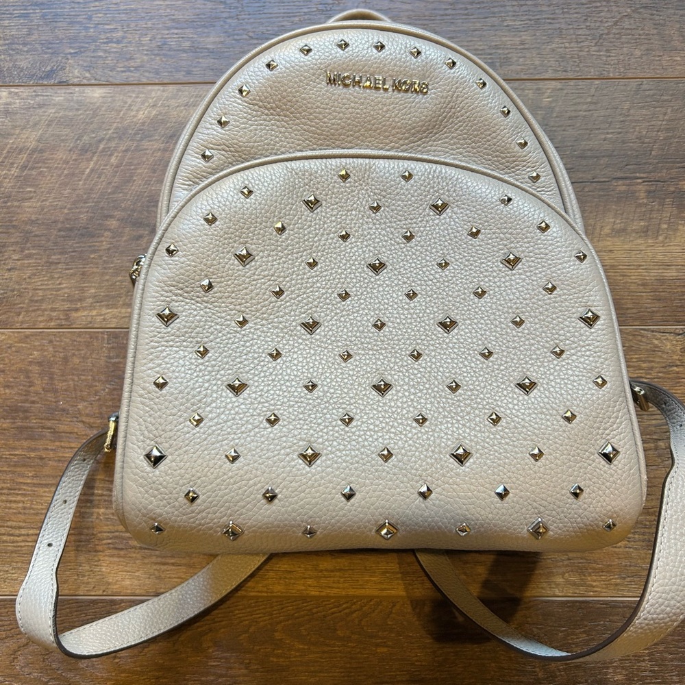 Michael Kors NWT Grey Backpack with Silver Studs